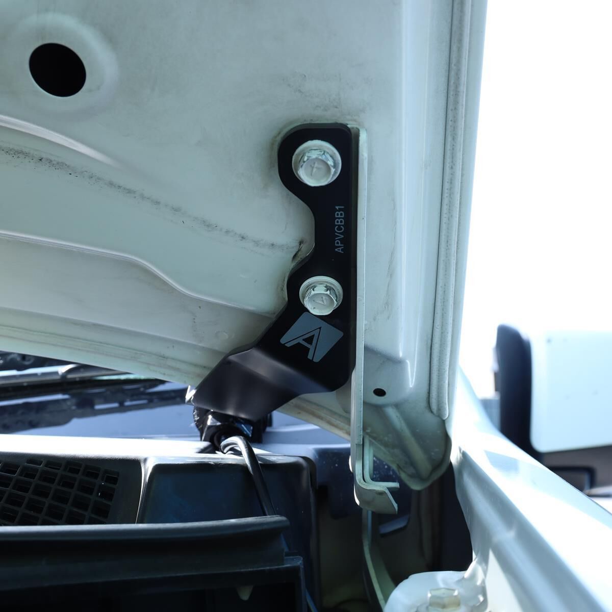 BONNET MOUNT UHF ANTENNA BRACKET TO SUIT ISUZU D-MAX (2012-2020) & MU-X (2013-2021), , scaau_hi-res