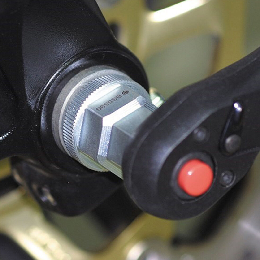 BikeService Front Wheel Spindle Removal Tool, , scaau_hi-res