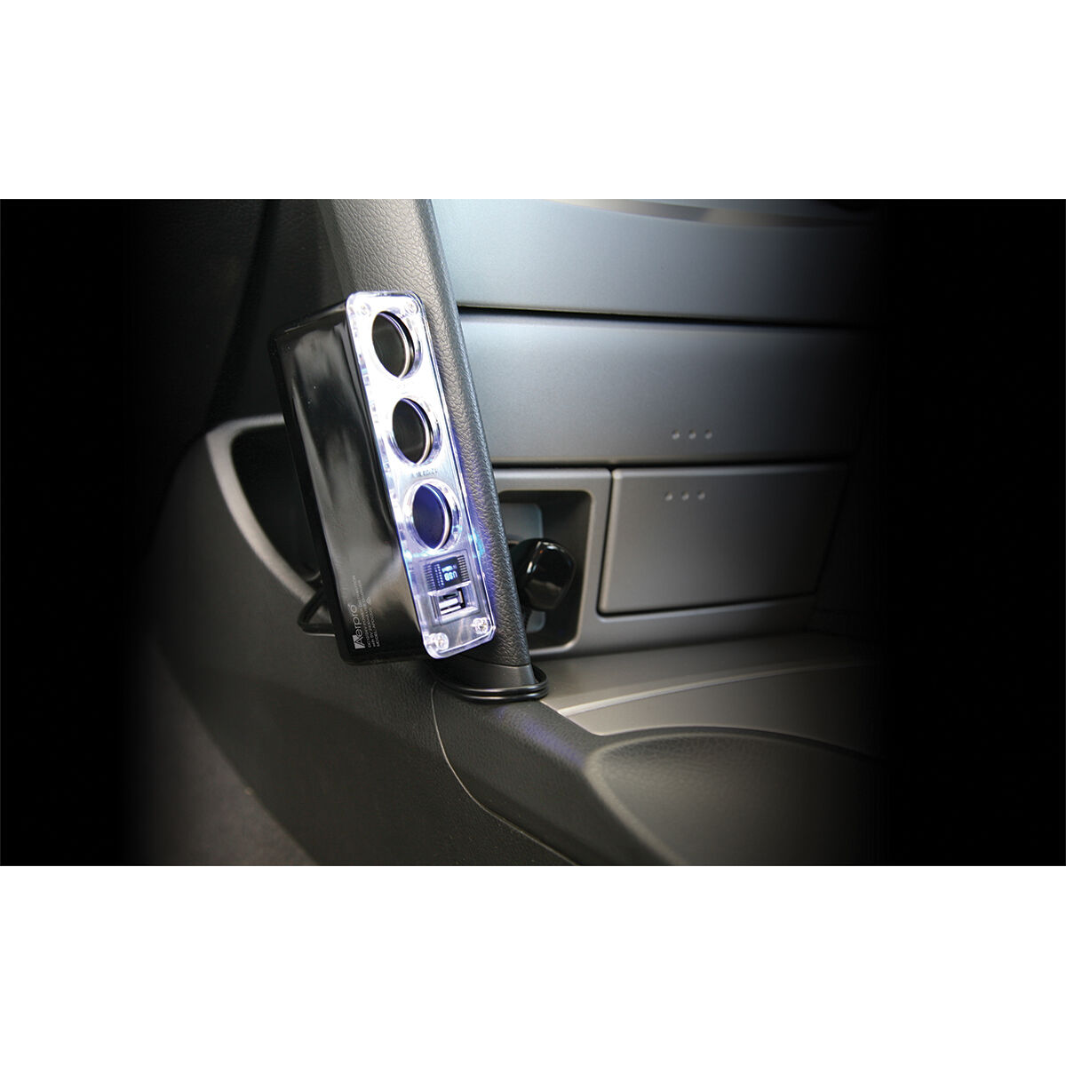 Aerpro Triple Socket USB 12V/24V APDC320, , scaau_hi-res