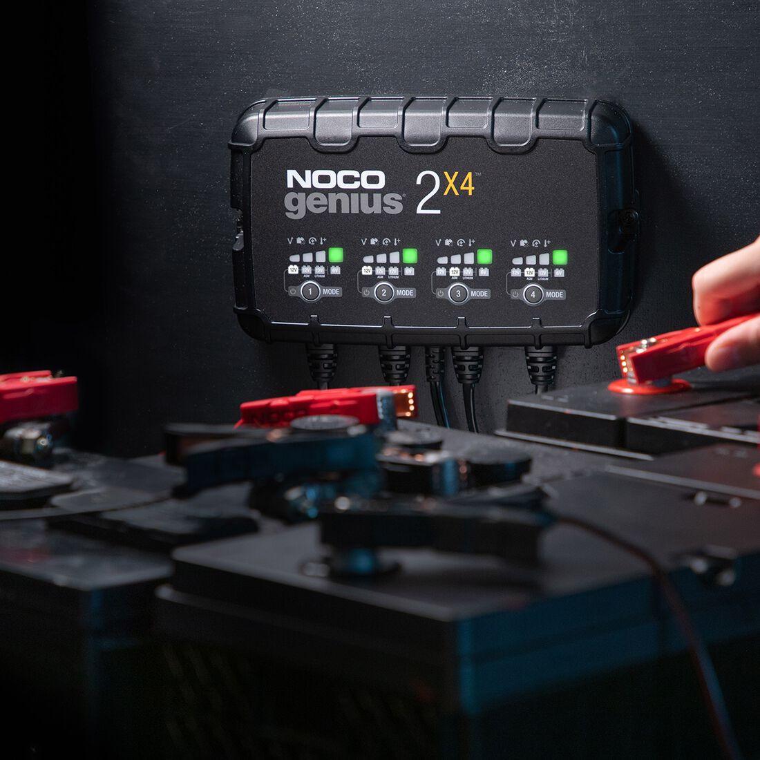 NOCO Genius 2X4 Smart Battery Charger 6V/12V 4-Bank 8 Amp, , scaau_hi-res