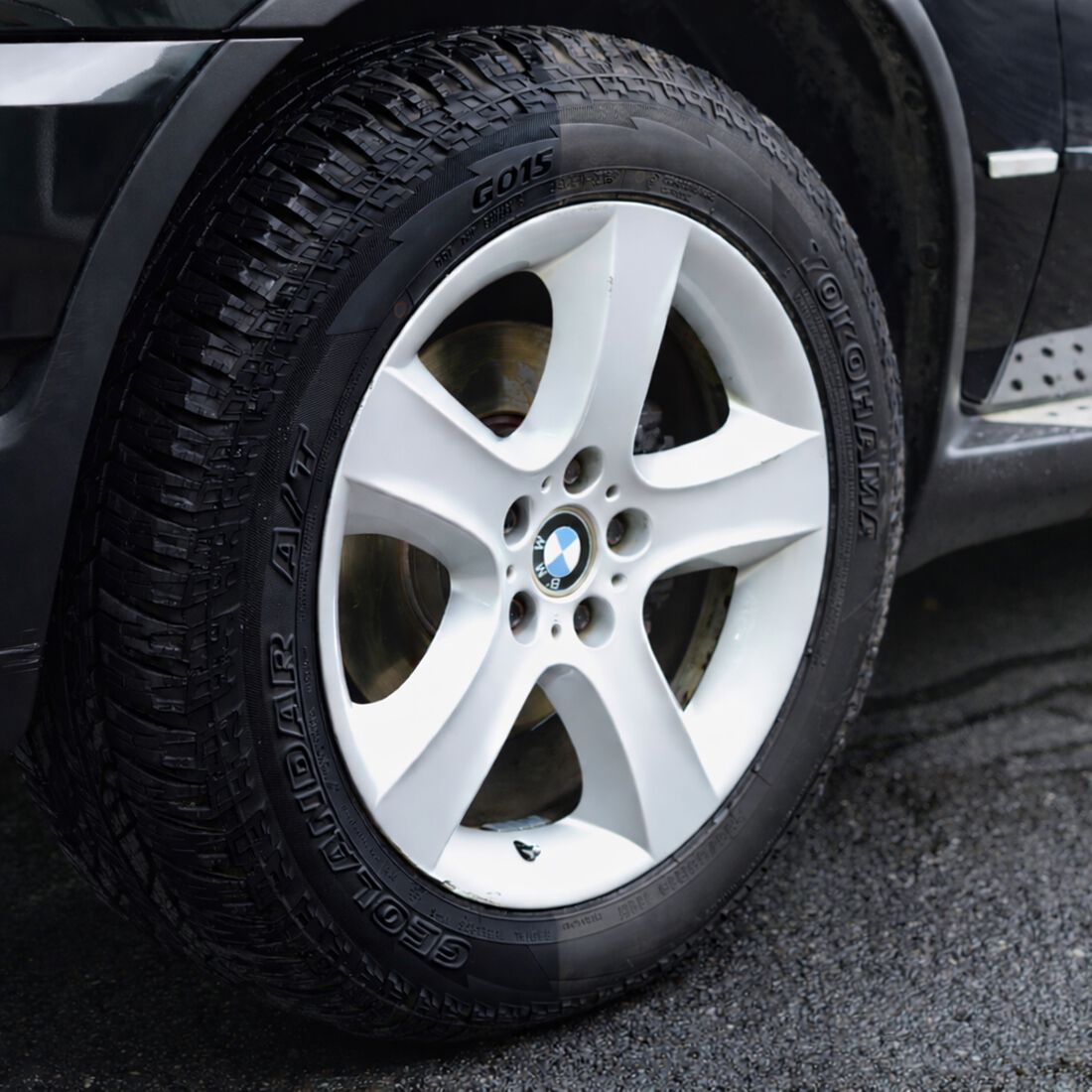 QUIXX Black Tyre & Trim Colour, , scaau_hi-res